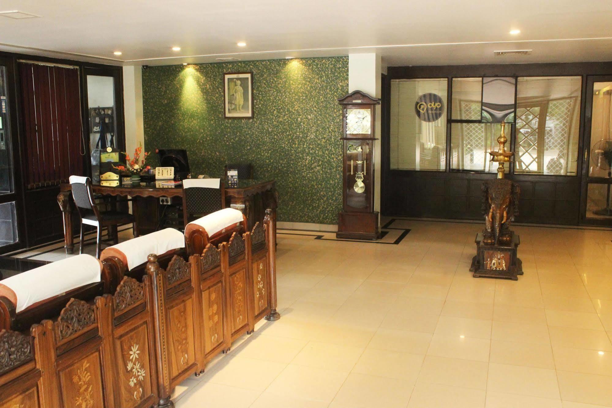 Treebo Trend Royal Inn Mysore Eksteriør bilde